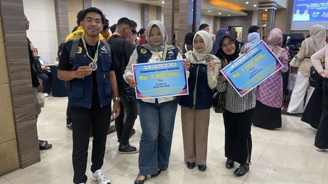 SMKN 1 Simpang Empat Berhasil Menjuarai Lomba FLS3N Tingkat Provinsi dalam Cabang Film Pendek dan Jurnalistik